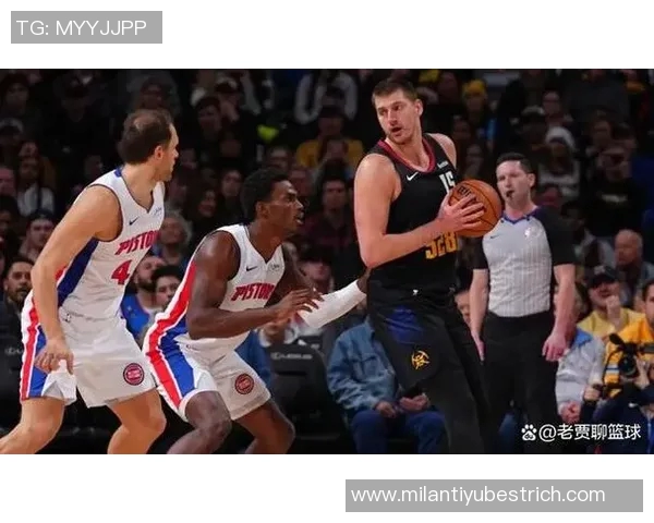 掘金教练带队残暴击败记者队114-16赛场对抗引发热议 掘金教练带队残暴击败记者队114-16赛场对抗引发热议