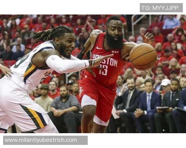 米切尔第三节火力全开单节砍下16分并贡献3抢断助力球队表现出色