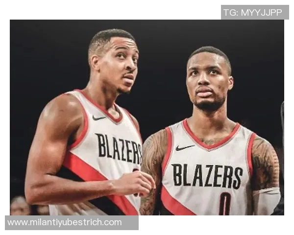 开拓者阵容失衡缺乏未来方向交易截止日需果断调整策略 开拓者阵容失衡缺乏未来方向交易截止日需果断调整策略