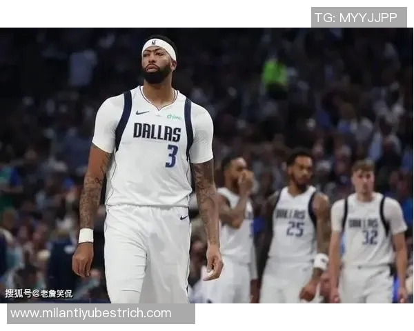 浓眉体重增加近7公斤球探和教练担忧其移动能力下降 浓眉体重增加近7公斤球探和教练担忧其移动能力下降